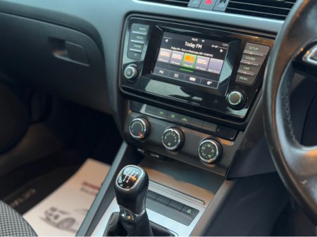 2015 Skoda Octavia AMBITION 1.6 TDI 90HP 4DR €8,750 thumbnail