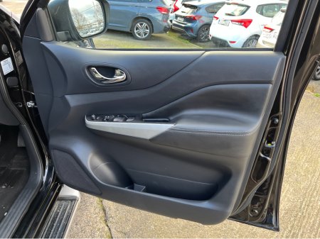 2018 Nissan Navara 2.3 DCI TEKNA D/C MANUAL //NO VAT//HIGH SPEC//FULL LEATHER HEATED SEATS//KEYLESS ENTRY//360 PARKING CAMERAS//SAT NAV// €21,950 thumbnail