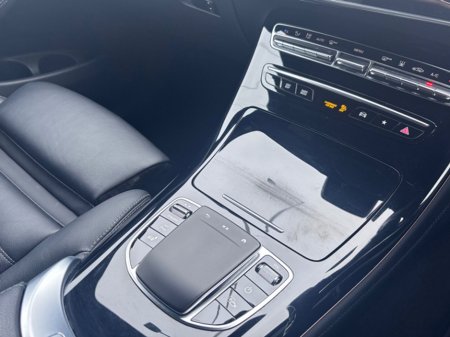 2022 Mercedes-Benz EQC - thumbnail 10