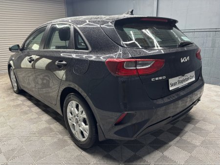 2023 Kia Ceed 1.6 D MHEV K2 MY23 5DR €19,950 thumbnail