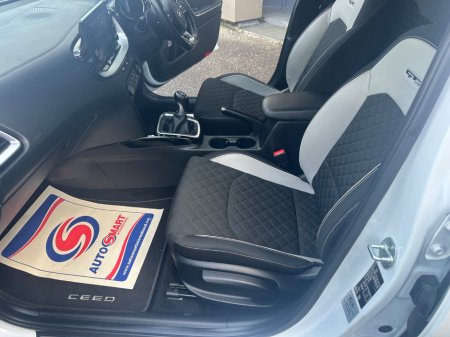 2020 Kia Ceed  €12,154 thumbnail