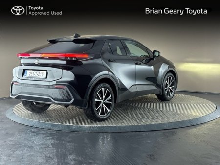 2025 Toyota C-HR HYBRID SPORT €37,950 thumbnail