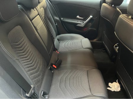 2024 Mercedes-Benz CLA Class 2024 MERCEDES-BENZ CLA200D 2.0 AUTOMATIC / CRUISE CONTROL / 360° PARKING CAMERA / ELECTRIC MEMORY & HEATED SEATS / PADDLE SHIFTERS / AMBIENT LIGHTS thumbnail