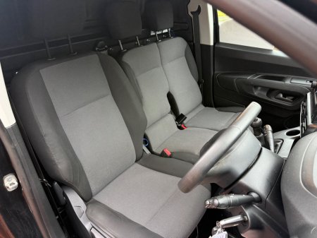 2019 Peugeot Partner  €12,495 thumbnail