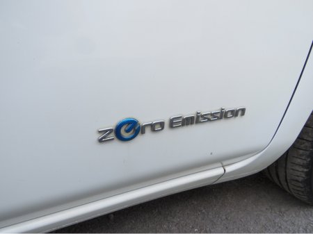 2014 Nissan Leaf - thumbnail 10