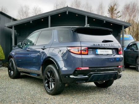 2024 Land Rover Discovery Sport - thumbnail 4