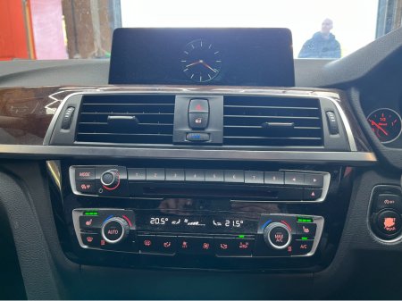 2017 BMW 3 Series 2017 BMW 320D 2.0 AUTOMATIC / CRUISE CONTROL / REVERSE CAMERA / ELECTRIC MEMORY & HEATED SEATS AND MORE thumbnail