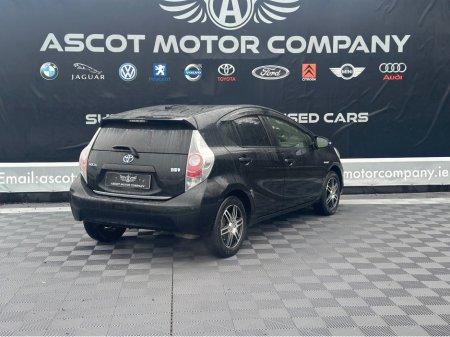 2014 Toyota Aqua Hybrid €9,250 thumbnail