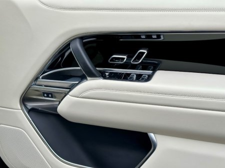 2024 Land Rover Range Rover - thumbnail 8