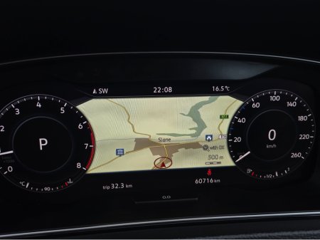 2019 Volkswagen Golf ( 192 REG ) HIGHLINE FULL LEATHER SEATS HEATED ELECTRIC SEATS SAT NAV PACK - VIRTUAL CLOCKS -REVERSE CAMERA - NAVIGATION - CARPLAY - ANDROID AUTO- BLIND SPOT REAR TRAFFIC ASSIST - DISCOVER PRO €22,950 thumbnail