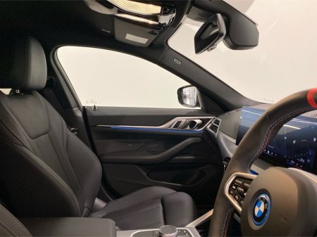 2025 BMW i4 - thumbnail 12