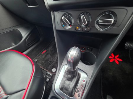 2014 Volkswagen Polo - thumbnail 13