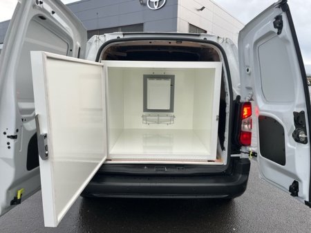 2025 Toyota Proace City PROACE CITY EV FRIDGE VAN €35,128 thumbnail