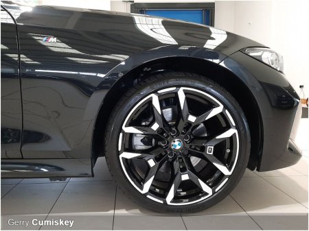 2025 BMW 3 Series - thumbnail 2