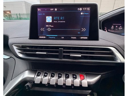 2021 Peugeot 3008 - thumbnail 16