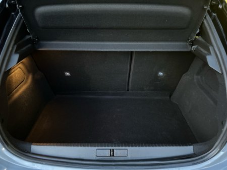 2024 Opel Corsa GS 1.2 75PS 5SPEED 4DR thumbnail