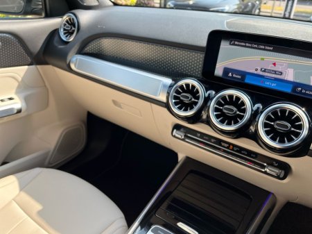 2025 Mercedes-Benz GLB 200d Progressive Line 7 Seater SUV *Saving €11,794 from New* €59,950 thumbnail