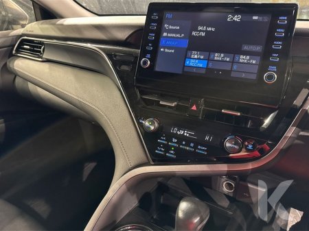 2022 Toyota Camry - thumbnail 15