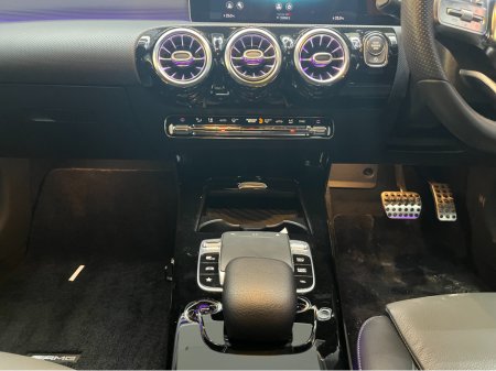 2019 Mercedes-Benz A Class €22950! 2019 MERCEDES-BENZ A200D AMG LINE 2.0 AUTOMATIC / CRUISE CONTROL / 360° PARKING CAMERA / ELECTRIC MEMORY & HEATED SEATS / PADDLE SHIFTERS / APPLE CARPLAY / AMBIENT LIGHTS €22,950 thumbnail