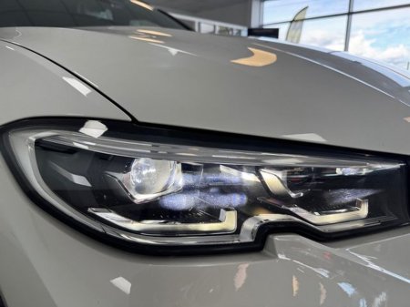 2021 BMW 3 Series - thumbnail 21