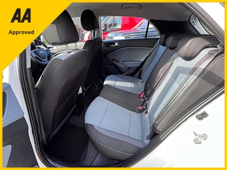 2017 Hyundai i20 - thumbnail 19