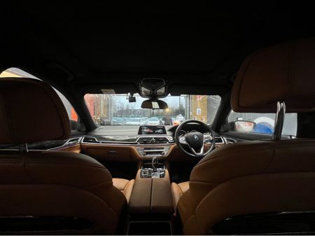 2017 BMW 7 Series €27950! 2017 BMW 740E IPERFORMANCE M-SPORT 2.0 AUTOMATIC / CRUISE CONTROL / 360° PARKING CAMERA / ELECTRIC MEMORY MASSAGING & HEATED SEATS / PADDLE SHIFTERS / PANORAMIC SUNROOF / HEATED REAR SEATS €27,950 thumbnail