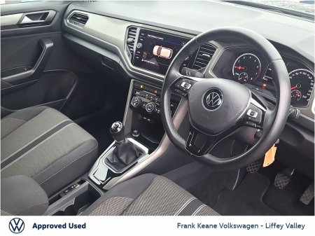 2021 Volkswagen T-Roc DESIGN 1.0 TSI 110BHP *CARPLAY & ANDROID AUTO* *PCP AVAILABLE* *FRONT & REAR SENSORS* €24,995 thumbnail