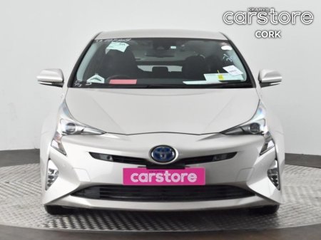 2017 Toyota Prius - thumbnail 8