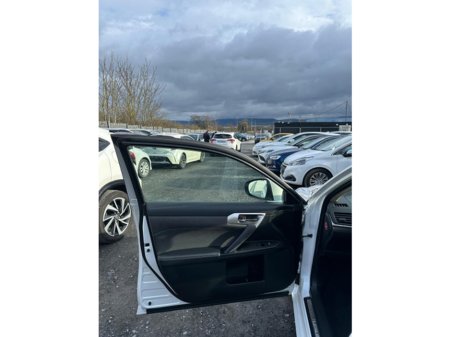 2019 Lexus CT 200 h - thumbnail 6