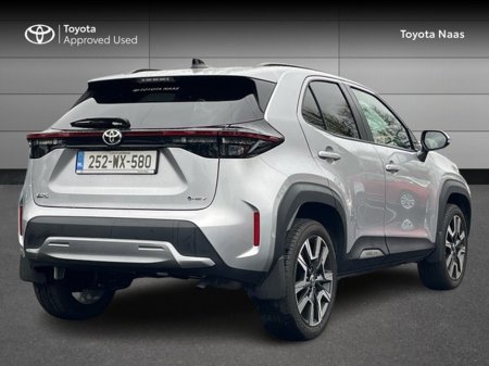 2025 Toyota Yaris Cross YARIS CROSS SOL €37,888 thumbnail