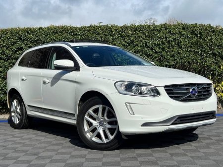 2017 Volvo XC60 - thumbnail 3