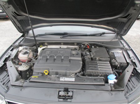 2016 Volkswagen Passat - thumbnail 8