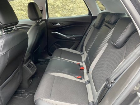 2019 Vauxhall Grandland X - thumbnail 16