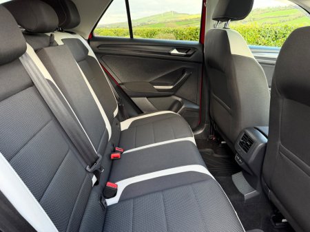 2021 Volkswagen T-Roc 2.0 TDI 150bhp Sport €25,950 thumbnail