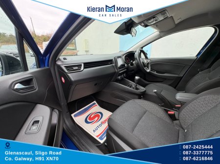 2022 Renault Clio ICONIC EDITION €14,950 thumbnail