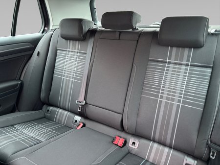 2015 Volkswagen Golf - thumbnail 14