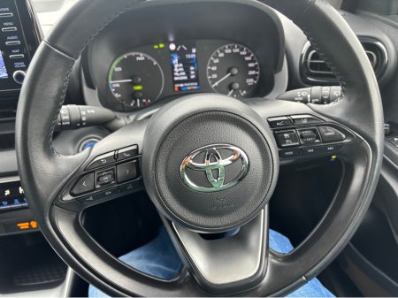 2023 Toyota Yaris 1.5 HYBRID LUNA 4DR AUTO Finance Available own this car from €75 per week €17,499