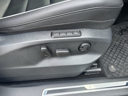 2020 Volkswagen Tiguan - thumbnail 13