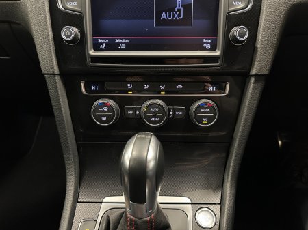 2014 Volkswagen Golf - thumbnail 29