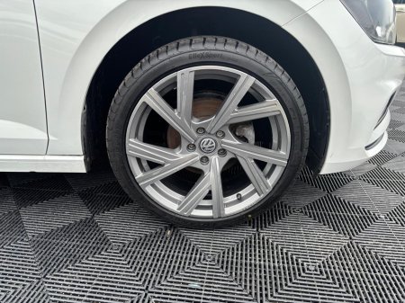 2019 Volkswagen Polo - thumbnail 3