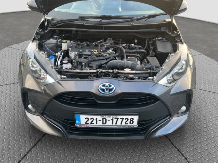 2022 Toyota Yaris 2022 Toyota Yaris 1.5 Self-Charging Hybrid €19,750 thumbnail