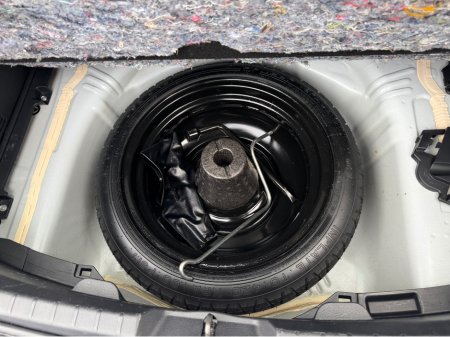 2017 Toyota Yaris Self charge Hybrid - Low Mileage - Fantastic Spec €14,750 thumbnail