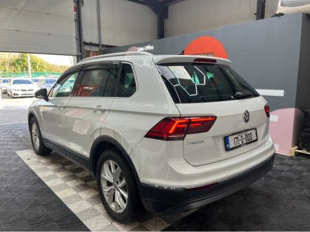 2017 Volkswagen Tiguan - thumbnail 4