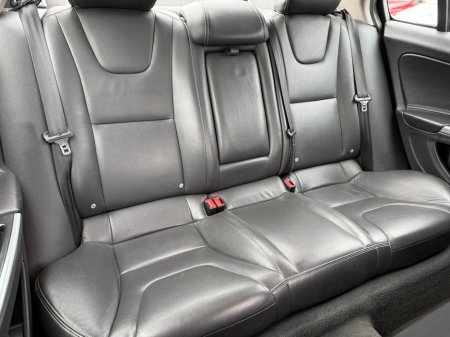 2015 Volvo S60 - thumbnail 22