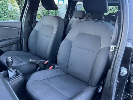 2024 Dacia Jogger ESSENTIAL 7-SEATER 1.0 TCE // PARKING SENSORS // AIR CONDITIONING // CRUISE CONTROL €19,900 thumbnail