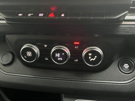 2024 Renault Trafic - thumbnail 16