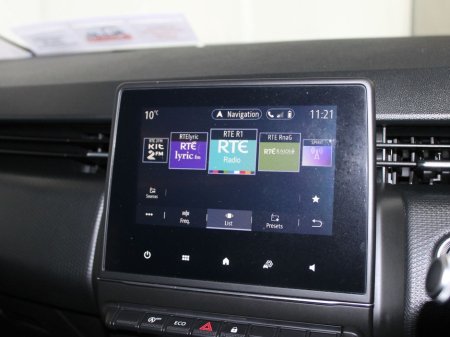 2020 Renault Clio - thumbnail 18