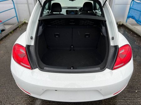 2014 Volkswagen Beetle DESIGN 1.2 TSI // LEATHER HEATED SEATS // PARKING SENSORS // 17" ALLOYS €11,950 thumbnail