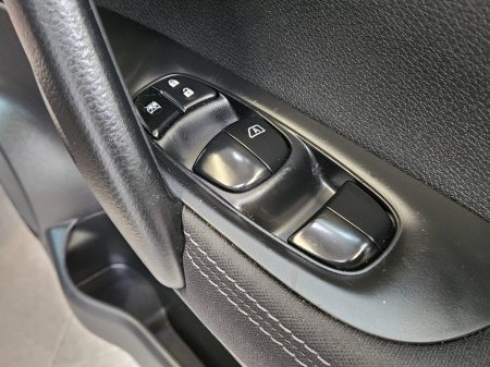 2016 Nissan Qashqai - thumbnail 7