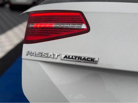 2018 Volkswagen Passat ALLTRACK 4WD - 2.0L DIESEL - AUTO - 12M WARRANTY - CAR: 1629 thumbnail